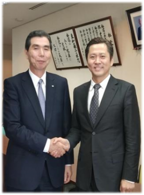 日本東和薬品株式會(huì)社を訪問し、吉田逸郎社長(zhǎng)と面會(huì)