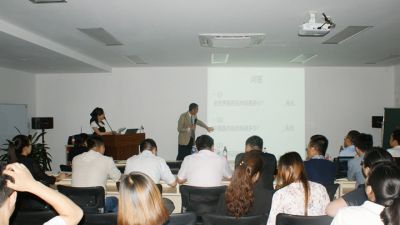 積跬步，至千里，華衛(wèi)公司2018年二季度總結(jié)會議圓滿結(jié)束